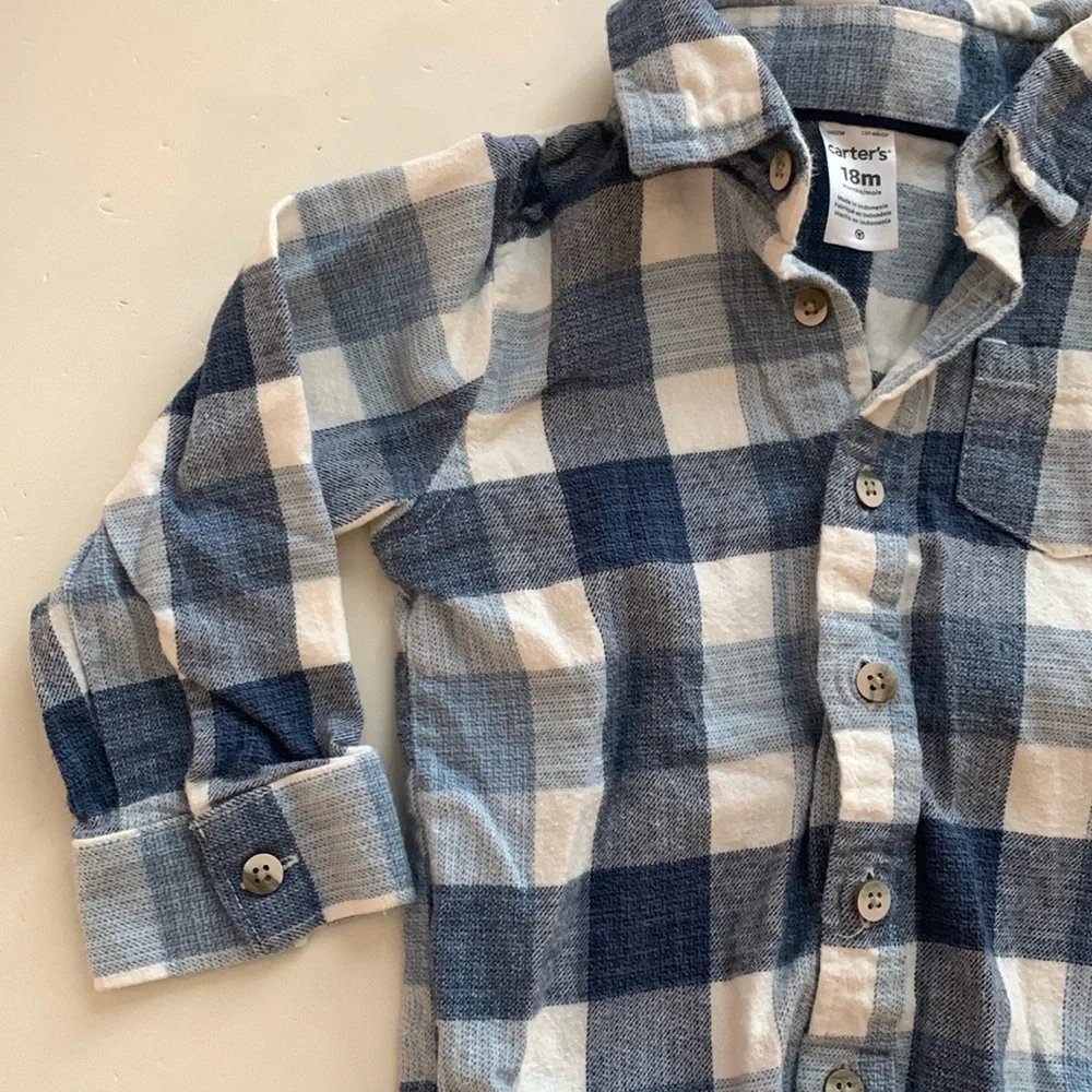 Carter’s Boy Blue and White Plaid Button Down Boys Bodysuit 18 months